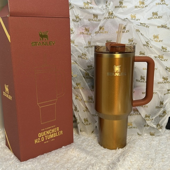 Stanley Copper tinsel 40 oz  Quencher flowstate Tumbler - Picture 5 of 5